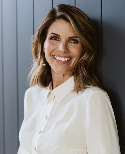 Lori Loughlin, Queen, Beauty