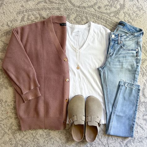 Maurices Outfits, Cardigan 2023, Clogs Outfit Fall, Clogs Outfit, Cardigan Outfit, Business Casual Outfits For Work, Teacher Outfit, Mama Style, Flat Lays