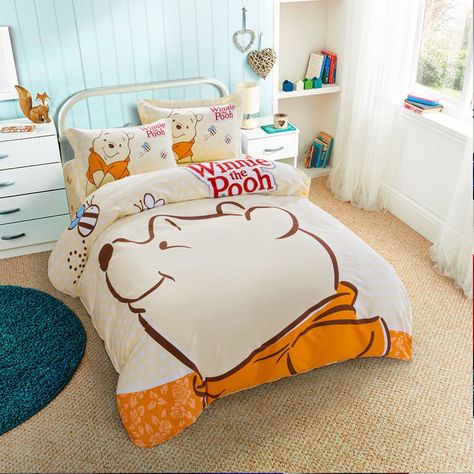 Disney Winnie The Pooh Birthday Gift Bedding Set Winnie The Pooh Bedding, Winnie The Pooh Decor, Casa Disney, Deco Disney, Disney Bedding, Colorful Duvet Covers, Winnie The Pooh Nursery, Pooh Birthday, Disney Merch