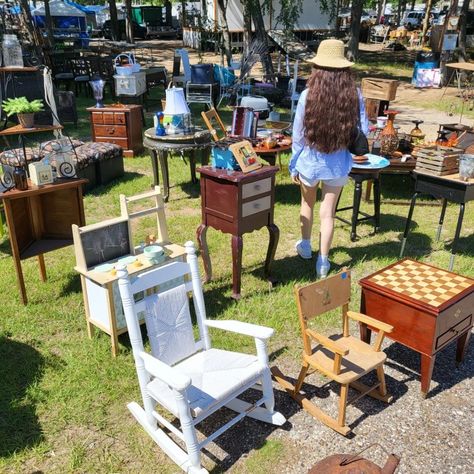 Yard Sale Aesthetic, Garage Sale Aesthetic, Summerween Aesthetic, Maya Core, Natalie Noel, Sale Aesthetic, If I Can Dream, Americana Aesthetic, Antique Shopping