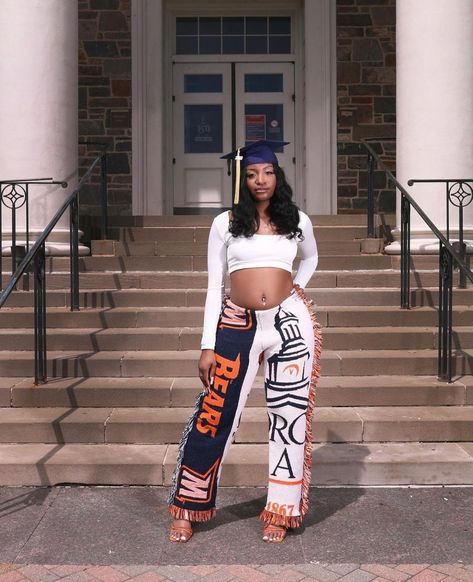 Hbcu Outfits, Nursing School Graduation Pictures, Hbcu Grad, Stylish Black Women, College Graduation Photoshoot, Athleisure Looks, Grad Outfits, Outfit Black Women, Homecoming Outfit