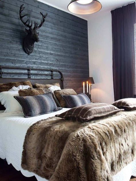 33 Ultra-cozy bedroom decorating ideas for winter warmth Bilik Tidur Lelaki, Idea Bilik Tidur, Chalet Bedroom, Reka Bentuk Bilik Tidur, Design Ložnic, Pillows And Blankets, Hiasan Bilik Tidur, Masculine Interior, Masculine Bedroom