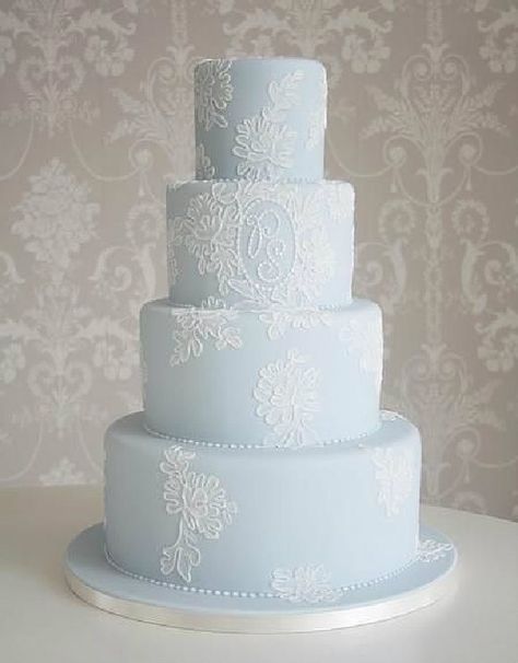 Powder Blue Lace Cake Bolo Grande, White Winter Wedding, Winter Wedding Cake, Lace Wedding Cake, Winter Cake, Wedding Cakes Blue, Something Blue Wedding, Blue Cakes, Cake Lace