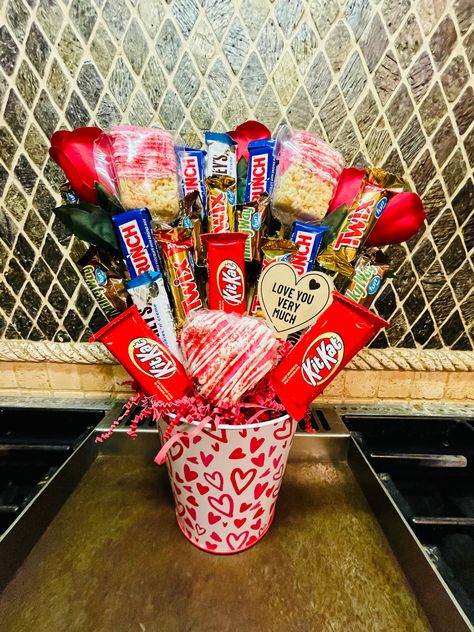 Valentine's Candy Bouquet, Mini Candy Bouquet, Kids Valentine Includes Mini sized candy, 2 chocolate covered Rice Krispie treats, and 1 chocolates covered heart-shaped Oreo. Mini Candy Bouquet, Covered Rice Krispie Treats, Chocolate Covered Rice Krispie Treats, Valentines Chocolates, Birthday 15, Valentine's Candy, Valentines Candy, Valentines Day Baskets, Candy Bouquet Diy