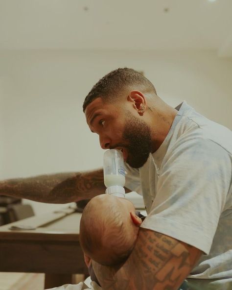 Odell Beckham, Father And Baby, Mommy Goals, Black Fathers, Odell Beckham Jr, Black Love Couples, Beckham Jr, Dad Baby, Future Mom