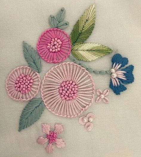 Embroidery Patterns Flowers, Flowers Embroidery Designs, Hand Embroidery Work, Basic Hand Embroidery Stitches, Simple Hand Embroidery Patterns, Hand Embroidery Dress, Hand Embroidery Patterns Flowers, Hand Embroidery Videos, Diy Embroidery Patterns