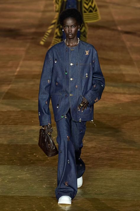 Anok Yai, Vuitton Outfit, 2024 Menswear, Blue Jean Outfits, Louis Vuitton Collection, Moda Paris, Louis Vuitton Fashion, Pharrell Williams, Louis Vuitton Men