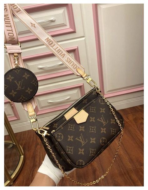 Satchel Handbags Outfit, Τσάντες Louis Vuitton, Louis Vuitton Taschen, Lv Crossbody Bag, Tas Lv, Louis Bag, Louis Vuitton Multi Pochette, Louis Vuitton Crossbody Bag, Luxury Bags Collection