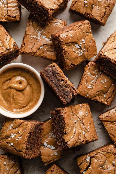 Almond Butter Brownies are rich, dense and ultra chewy with an almond butter swirl and flaky sea salt. They’re also made with olive oil instead of butter so they’re dairy-free! Almond Brownies, Fall Bake Sale, Almond Butter Brownies, Dairy Free Brownies, Butter Brownies, Coconut Frosting, Crumble Bars, Best Brownies, Chocolate Zucchini