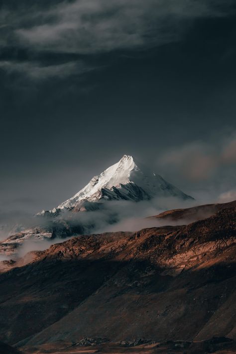 Got out of my tent at 5 am and this was the first thing I saw. Spiti Valley Himachal Pradesh INDIA [OC] (IG:@unsettled_artist) ( 3396x5094 )  Click the link for this photo in Original Resolution.  If you have Twitter follow twitter.com/lifeporn5 for more cool photos.  Thank you author: https://bit.ly/31fkviX  Broadcasted to you on Pinterest by pinterest.com/sasha_limm  Have The Nice Life! Spiti Valley, Gk Questions And Answers, National Photography, Geocaching, Himachal Pradesh, Beautiful Places To Travel, Landscape Photographers, Photo Wallpaper, Watercolor Landscape