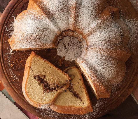 You'll be the envy of the bake sale with this richly spiced Pumpkin Spice Bundt Cake. Find our Homemade Pumpkin Spice Recipe here. Pumpkin Spice Bundt Cake, Spice Bundt Cake, Pecan Coffee Cake, Pumpkin Bundt Cake, Pumpkin Spice Recipe, Homemade Pumpkin Spice, Coconut Pecan, Spiced Pumpkin, Homemade Pumpkin