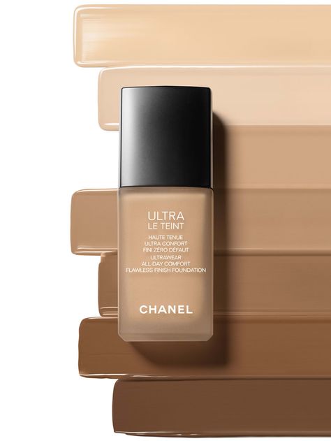 Matte finish ULTRA LE TEINT Ultrawear All-Day Comfort Flawless Finish Foundation B20 - BEIGE 20 | CHANEL Chanel Ultra Le Teint, Chanel Vitalumiere Aqua, Chanel Foundation, Chanel Sublimage, Glow Makeup, Glow Foundation, Chanel Beauty, Chanel Makeup, Glowing Makeup