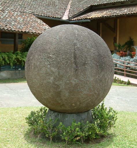 One of the stone spheres of the Diquís culture in the courtyard of the National Museum of Costa Rica. (Image credit: Bosnian Pyramids, United Fruit Company, Lost City Of Atlantis, Archaeological Discoveries, Porto Rico, Archaeological Finds, Large Stone, Costa Rican, Ancient Mysteries