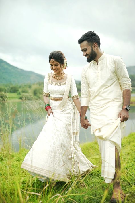 Kerala Hindu Engagement Look, Hindu Engagement Photo Poses, Hindu Engagement Look, Kerala Engagement Couple Dress, Hindu Engagement Dress, Engagement Photos Kerala, Kerala Style Engagement Dress, Kerala Engagement Dress Hindus, Engagement Dress Kerala