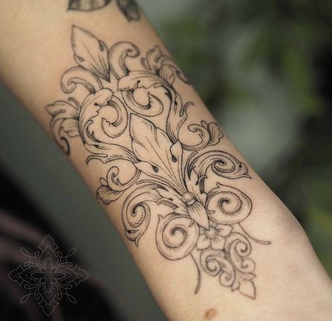 Thumb Tattoo Ideas, Filigree Tattoo Women, Baroque Tattoo Design, Ornamental Tattoo Design Arm, Gothic Ornament Tattoo, Ornamental Arm Tattoo, Floral Ornamental Tattoo, Victorian Tattoo Ideas, Filigree Tattoo Designs