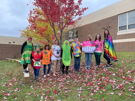 Group Bookweek Costume, Very Hungry Caterpillar Halloween Costume Family, Hungry Caterpillar Group Costume, Hungry Caterpillar Costume Teacher, Hungry Caterpillar Family Costume, Very Hungry Caterpillar Costume Teacher, Group Book Week Costume Ideas, Group Book Week Costumes, Very Hungry Caterpillar Halloween