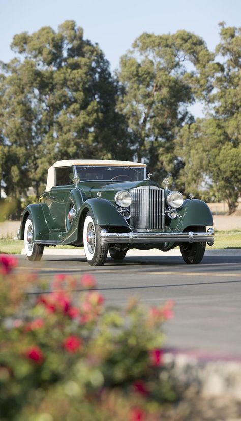 1940s Cars, Old Cars Vintage, 40s Cars, 1930s Cars, 1920s Car, Joe Morgan, Vintage Cars 1950s, Packard Cars, Vintage Porch