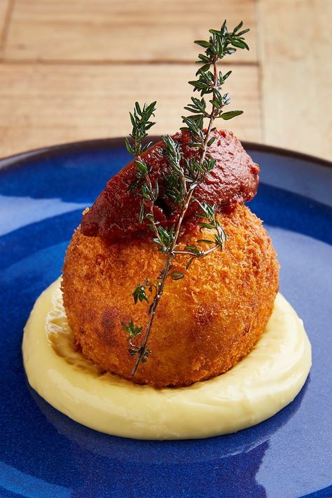 Pudding Chia, La Barceloneta, Great British Chefs, Tapas Recipes, Bombe Recipe, Fine Dining Recipes, Small Food Processor, Mashed Potato, Croquettes