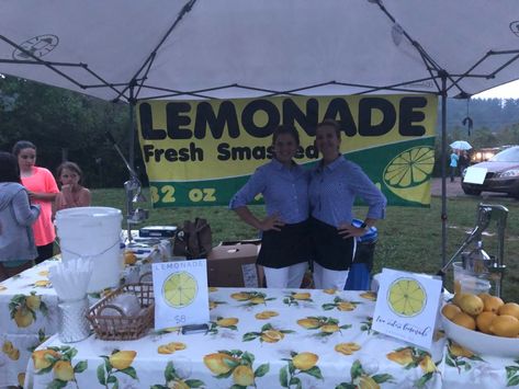 Lemonade vending has a low barrier of entry, a person can go from an idea one day - to a vendor the next. Learn how to start a lemonade business or stand... Lemonade Set Up, How To Sell Lemonade, Lemonade Stand Farmers Market, Starting A Lemonade Business, Lemonade Tent Business, Mobile Lemonade Stand, Lemonade Stand Ideas Business, Kidpreneur Ideas, Lemonade Float