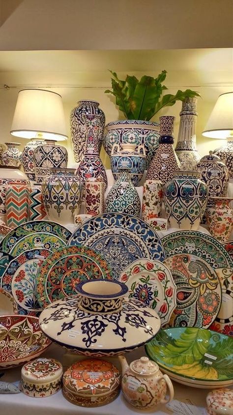 Turkish Plates, Colorful Plates, Turkish Pottery, Turkish Tiles, Turkish Tile, Terracotta Floor, Mexican Home Decor, Blue White Decor, Italian Decor