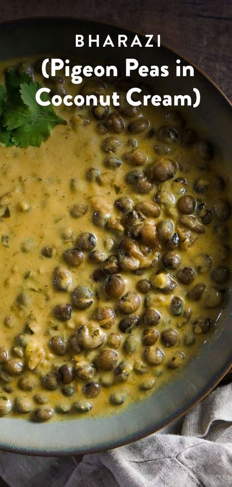 Green Pigeon Peas Recipes, Pea Curry Recipes, Pigeon Peas Recipe, Coconut Cream Recipe, Caribbean Dinner, Tropical Dishes, Trini Recipes, Trinidad Food, Recipes With Coconut Cream