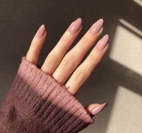 Mauve Nails, Prettiest Celebrities, November Nails, Nagel Inspo, Cat Kuku, Neutral Nails, Manicure Y Pedicure, Dream Nails, Chic Nails