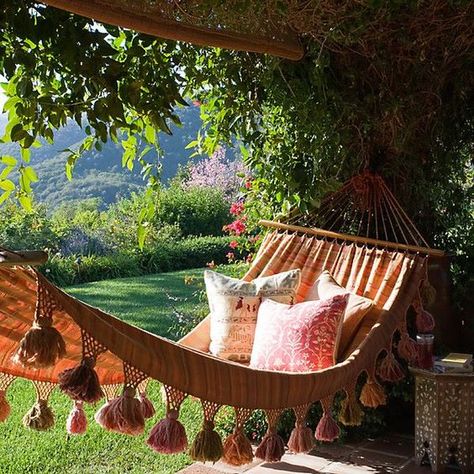 Macrame Hammock, Backyard Hammock, Italy Villa, Backyard Swings, Garden Picnic, Hammock Stand, Love Garden, Deck Garden, Girl House