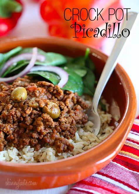 Crock Pot Picadillo | Skinnytaste Cuban Dishes, Skinny Taste Recipes, Crock Pot Slow Cooker, Think Food, Crock Pot Cooking, Slow Cooking, Overnight Oats, Mexican Food, Cooker Recipes