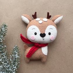 Felt Deer, Felt Toys Diy, Felt Toys Patterns, Santa Patterns, Deer Ornament, Deer Pattern, Christmas Tree Toy, Felt Pattern, Christmas Ornament Pattern