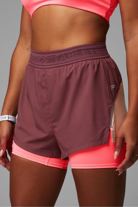 Womens Running Outfits, Cute Running Outfits, Cycling Gear Clothing, Running Outfits For Women, Running Shorts Outfit, Cute Running Outfit, Fabletics Shorts, Running Girl, Female Activewear