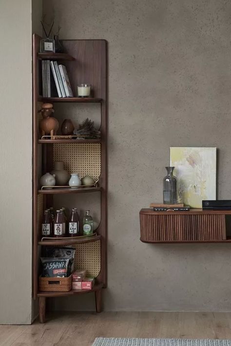 Corner Shelf Ideas, Corner Shelf Design, Wood Corner Shelves, Colourful Living Room Decor, Corner Furniture, Bedroom Corner, Living Room Corner, Corner Decor, Colourful Living Room