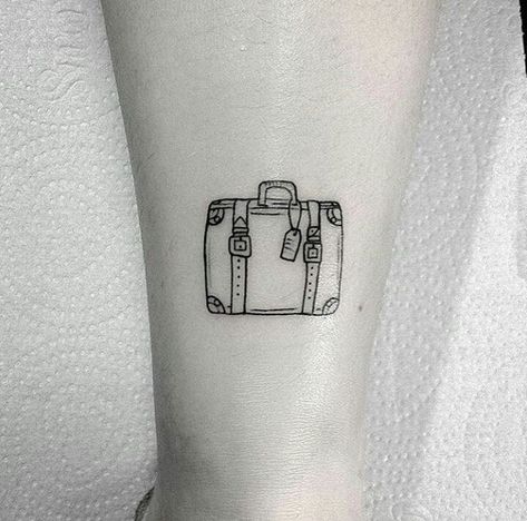 Travel Case Tattoo Designs Travel Tatoos Woman, Tram Tattoo, Luggage Tattoo, Tattoo For Travel, Suitcase Tattoo, Traveler Tattoo, Case Tattoo, Tiny Drawings, Bag Tattoo