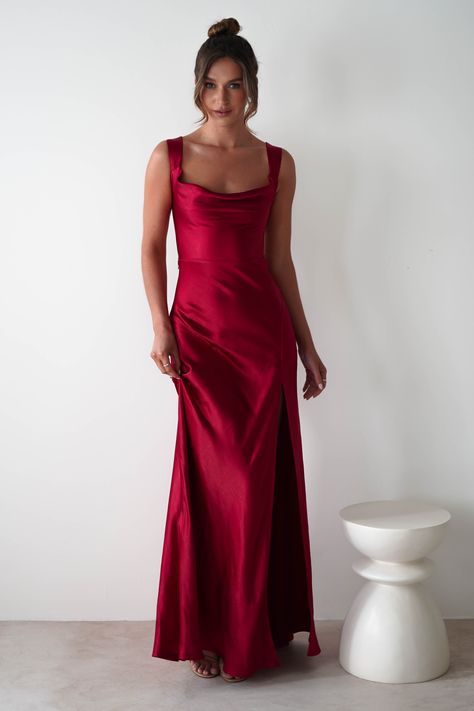 Highlights Stunning red gown with cowl neckline Soft satin material Open back detail with lace-up straps Sizing The model is 5'10 and wears UK size 8 / S / US size 4 Fit & Fabric Made from 100% Polyester Side zipper Adjustable tie strap True to size Length from top of shoulder to hem: 155cm Stretch: 4/10 Perfect for Wedding Guest Christenings and similar occasions Graduations Long Satin Dress Pink, Prom Dress Cowl Neck, Deep Red Dress Long, Fancy Prom Dresses Long Red, Holiday Dress Red, Wine Red Wedding Guest Dress, Bright Red Formal Dress, Prom Dresses With Thick Straps, Long Christmas Dresses