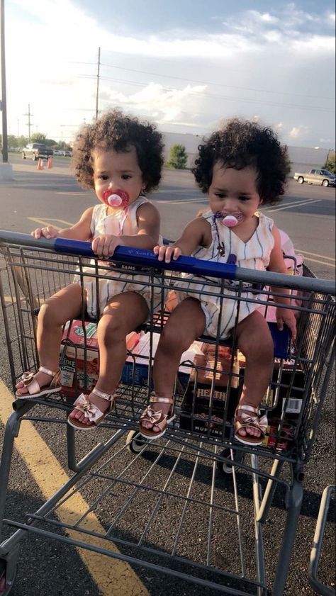 Kids Goals, Twin Baby Girls, Cute Mixed Babies, Cute Black Babies, Beautiful Black Babies, Cute Twins, Mixed Babies, Twin Babies