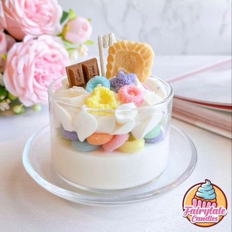 Valentine’s Day Candles, Fruit Loop Candle, Mini Cereal, Valentines Candles, Candle Food, Fruit Loops Cereal, Candle Making Recipes, Handmade Candles Diy, Candy Candle