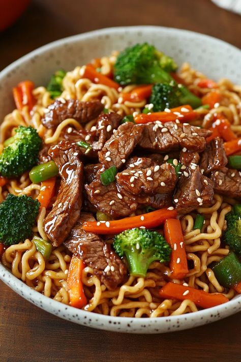 Mongolian Beef Stir-Fry with Ramen Ramen Stir Fry, Fusion Dishes, Ramen Noodle Recipes, Crochet Angel, Mongolian Beef, Beef Stir Fry, Delish Recipes, Different Vegetables, Broccoli Beef