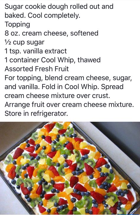 Sugar Cookie Pizza, Recipes With Cool Whip, Pizza Sugar Cookie, Easy Fruit Pizza, Cream Cheese Sugar Cookies, Blackberry Pie, Fruit Pizza Recipe, Whip Cream, Dessert Pizza