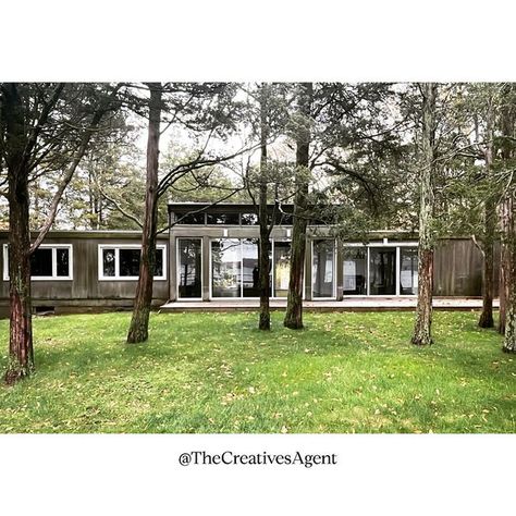 @TheCreativesAgent ® on Instagram: "This Kaneji Domoto designed house (1968) in the Springs in East Hampton, perhaps his lone (or at least, known) residential commission, is available for purchase. The 2 acre waterfront property is nestled at the end of a long driveway on the Eastern shore of Three Mile Harbor, and sited on an elevated, west-facing lot, with 100 feet of harbor front. The sunsets here are pretty spectacular. Kaneji Domoto was born in Oakland, CA, and attended UC Berkeley in 19 Kaneji Domoto, Long Driveway, Hamptons Modern, Long Driveways, Shelter Island, Uc Berkeley, Mid Century Architecture, Waterfront Property, Eastern Shore