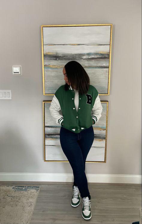 Green Ones Outfit, George Green Jordan 1 Outfit, Outfits With Jordan 3s Lucky Green, Green Air Jordans Outfit, Lucky Green Jordan 1 Outfit Women, Dark Green Dunks Outfit, Gorge Green Jordan 1 Outfit, Green Jordan 1 Outfit Women, Jordan 1 Green Outfit