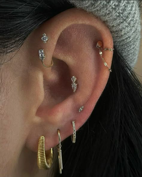 4ths Ear Piercing, Forward Helix Piercing Ideas, Double Forward Helix Piercing, Forward Helix Jewelry, Triple Forward Helix Piercing, Curated Ears, Ear Decoration, Earring Stack, Forward Helix Piercing