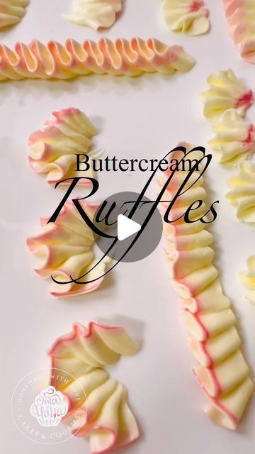 Buttercream Ruffles Tutorial, Ruffle Buttercream Tutorial, How To Do Ruffles On A Cake, Ruffle Piping Techniques, Piping Ruffles On A Cake, Ruffle Piping Tips, Buttercream Sculpting, Buttercream Ruffle Cake Tutorial, Buttercream For Piping