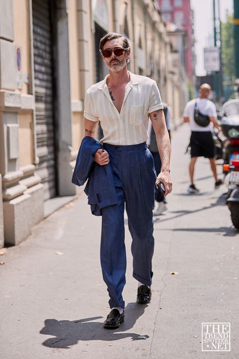 Italian Mens Fashion, Street Style Outfits Men, Mens Outfit Inspiration, Mens Fashion Week, Italy Fashion, Street Style Trends, Stylish Mens Outfits, Men Street, Men Fashion Casual Outfits