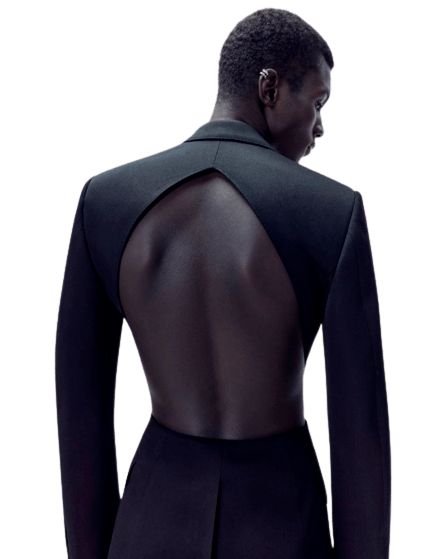 Alexander McQueen man jacket cut out waist cutaway back black Fantasy Fits, Mode Queer, Rp Outfits, High Fashion Men, High Fashion Branding, Genderless Fashion, Queer Fashion, Androgynous Fashion, Futuristic Fashion