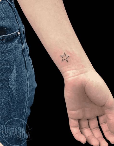 Star Tattoo Design Images (Star Ink Design Ideas) Colored Star Tattoos, Five Point Star Tattoo, 5 Point Star Tattoo, Star Outline Tattoo, Tattoo Ideas Star, Red Star Tattoo, Star Tattoo Ideas, Tattoo 2022, Star Tattoo Meaning