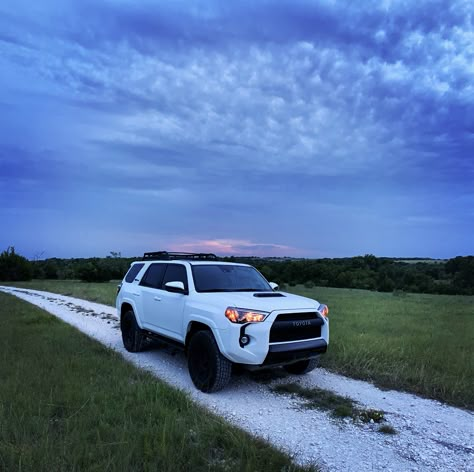 White Forerunner Car, White Trd Pro 4runner, White Four Runner, Toyota 4runner Aesthetic, Forerunner Toyota, White 4 Runner, 4 Runner Aesthetic, White 4runner Blacked Out, 4 Runner Trd Pro