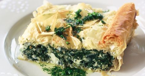 Spanakopita is a traditional spinach or silver beet pie with cheese and herbs, enveloped by crispy, flaky filo pastry. Spanakopita Recipe, Greek Spinach Pie, Spinach Pie, Greek Dishes, Eating Clean, Clean Food, Spinach And Cheese, Delicious Pies, Clean Living