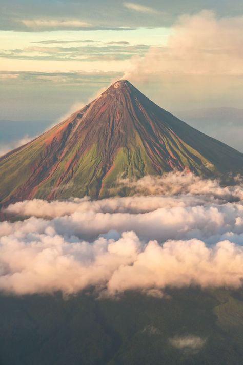 Mayon Volcano in the Philippines is known as the world's most perfect come volcano Mayon Volcano Aesthetic Wallpaper, Mayon Volcano Painting, Mayon Volcano Aesthetic, Mayon Volcano Drawing, Volcano In Philippines, Mayon Volcano Eruption, Tropical Volcano, Philippines Volcano, Volcano Aesthetic