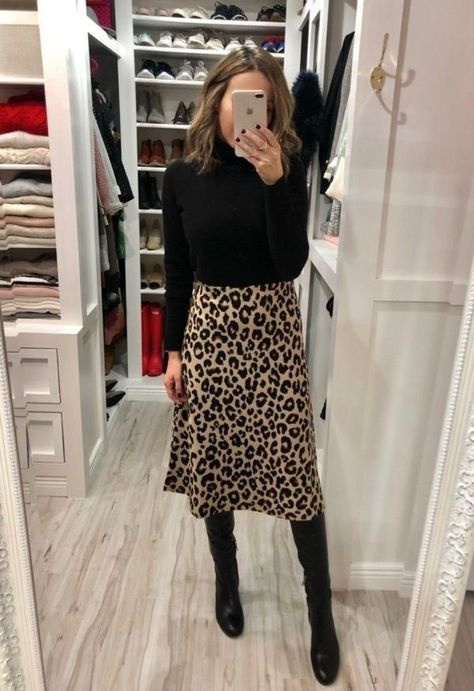 Sunday Best Outfit, Winter Fashion Outfits Dressy, Fitting Room, Chique Outfits, Look Retro, Leopard Sweater, Leopard Print Skirt, Leopard Skirt, Populaire Outfits