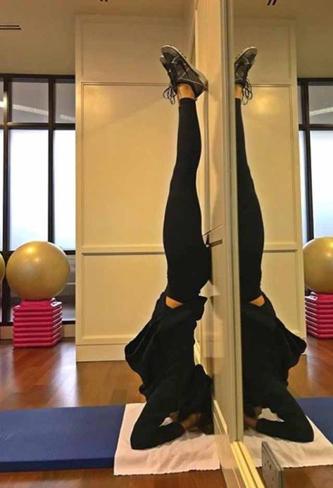 Do headstands like Deepika Padukone for better balance Better Balance, Body Balance, Deepika Padukone, Change In, Yoga Inspiration, Yoga Practice, Upside Down, Ayurveda, Body Goals