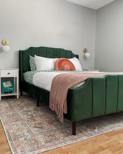 Green Velvet Bed, Green Headboard, Velvet Bedroom, Green Bed, Chambre Inspo, Velvet Bed Frame, Fabric Bed Frame, Guest Room Decor, Queen Size Bed Frames